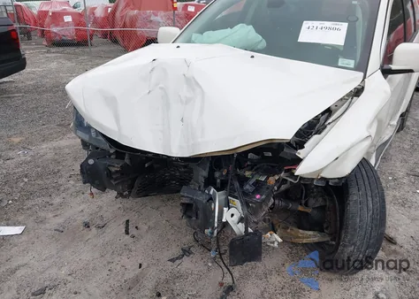 2019 Dodge Journey Crossroad z USA, uszkodzony, nr VIN 3C4PDCGB4KT779341